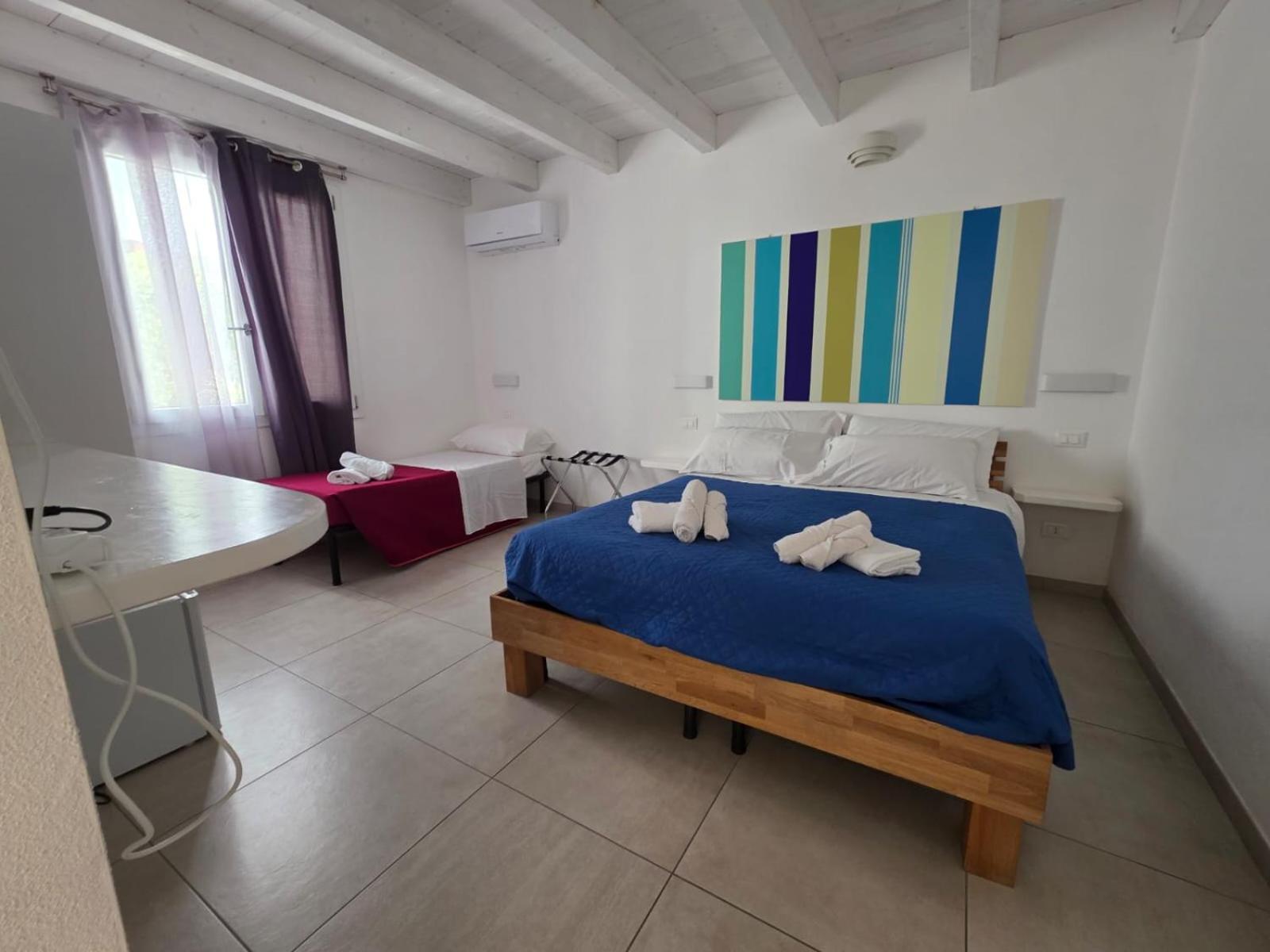 B. Sinis Bed & Breakfast Cabras Exterior photo